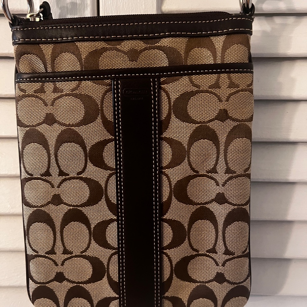 Coach Signature Brown and Cream Shoulder Bag